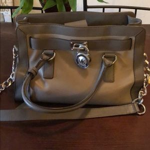 Michael Kors purse! Medium size.